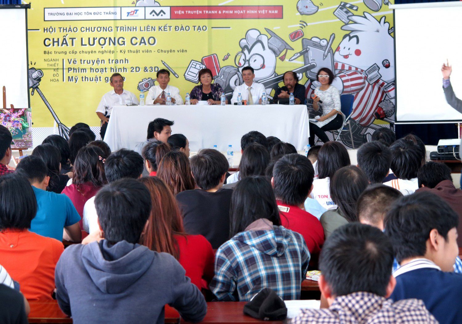 Hoi Thao truyen tranh 2