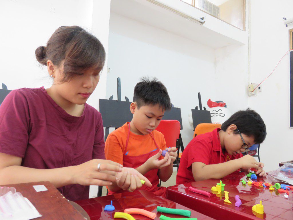 Khai giang lop thieu nhi 2