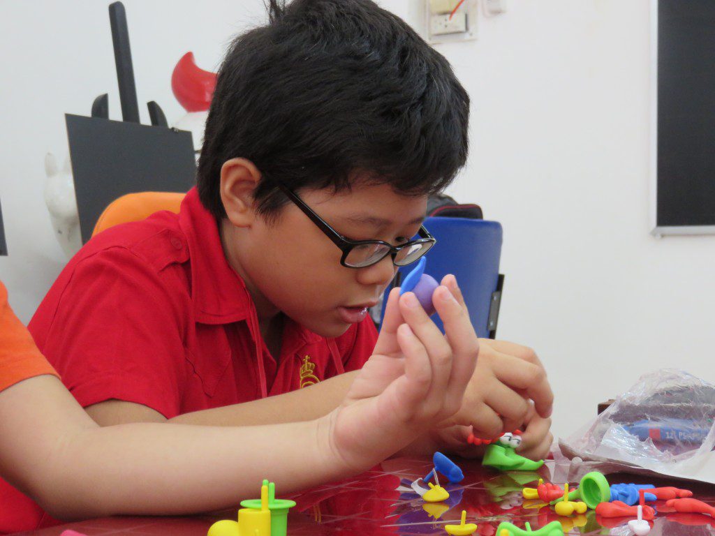 Khai giang lop thieu nhi 3