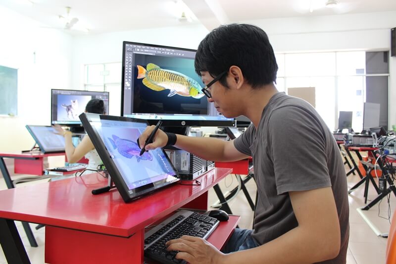 hậu trường hoạt hình học viên CMA thực hành trên máy 1