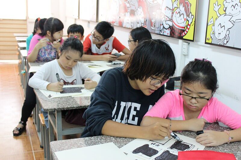 Lớp dạy vẽ thiếu nhi K10 19