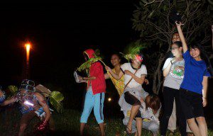 halloween ở nghĩa trang hạnh phúc-5
