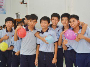 học viên Viện Truyện tranh và Hoạt hình tại trường khuyết tật Nhân Ái 4