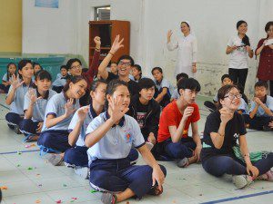học viên Viện Truyện tranh và Hoạt hình tại trường khuyết tật Nhân Ái 5