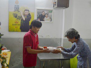 học viên Viện Truyện tranh và Hoạt hình tham gia từ thiện trong chuyến thực tế nhiếp ảnh 2