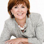 các tác giả có thu nhập cao nhất năm 2015 Janet Evanovich