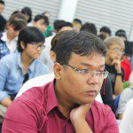 lắng nghe chia sẻ của giảng viên tại lễ khai giảng Viện Truyện tranh và Hoạt hình 1