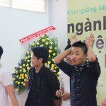 tham gia trò chơi giao lưu tại lễ khai giảng Viện truyện tranh và Hoạt hình 11
