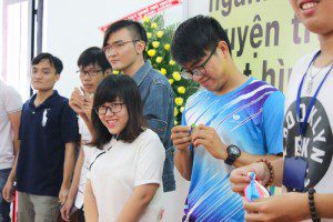 tham gia trò chơi tại lễ khai giảng Viện truyện tranh và Hoạt hình 9