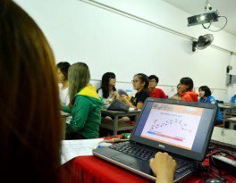 giờ học kịch bản của lớp vẽ truyện tranh cấp tốc