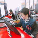 Lớp vẽ truyện tranh trên máy cho trẻ 8-14 tuổi 09