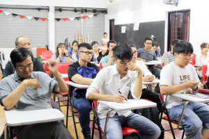 Khai giản Lớp học viết kịch bản và vẽ truyện tranh